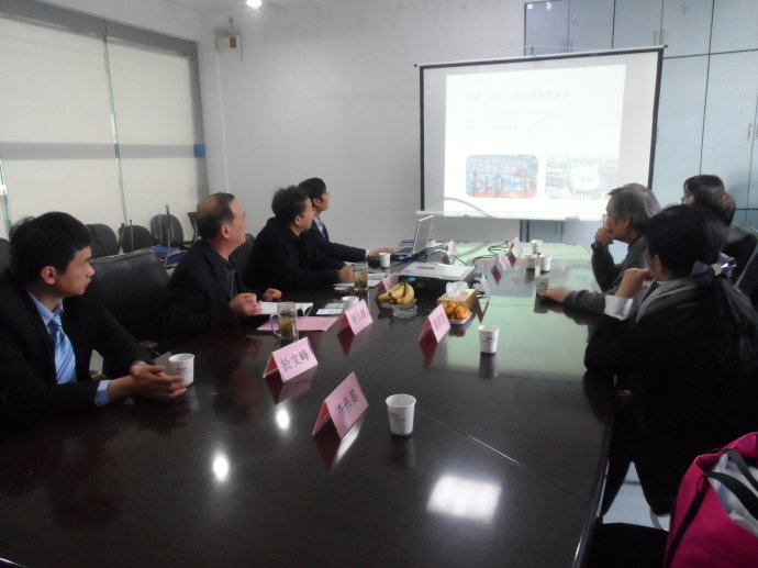 臺(tái)灣代表團(tuán)受到第29屆醫(yī)博會(huì)組委會(huì)的邀請(qǐng)參觀展會(huì)、參加醫(yī)博會(huì)論壇